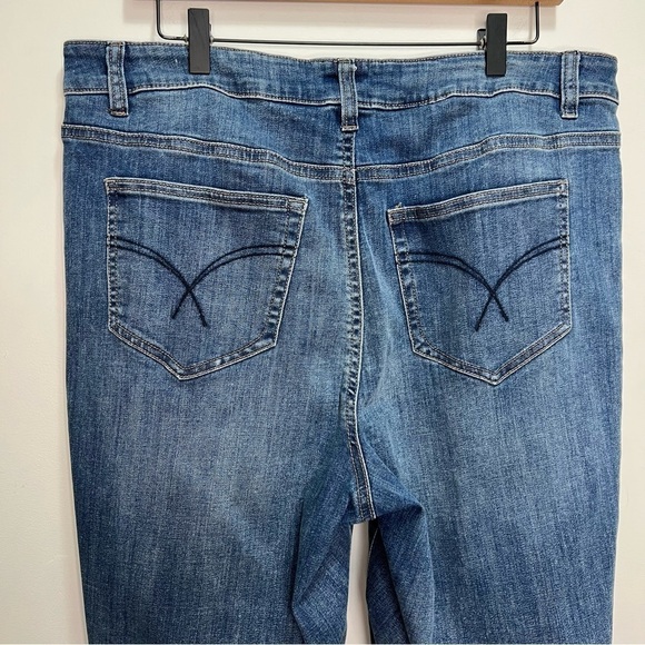 Penningtons DC Jeans Straight Leg Size 18 - Picture 6 of 12